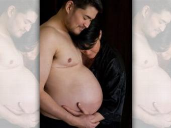 В США беременный мужчина готовится родить девочку 
