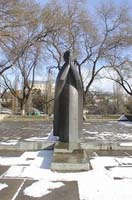 Ужгород. Памятник „Скорбящей Матери” на Православной Набережной