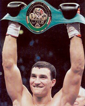 Владимир Кличко стал чемпионом мира по боксу в тяжелом весе по версии IBF фото