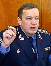 Начальник УМВС у Закарпатській області генерал лейтенант міліції Віталій МАКСИМОВ.