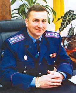 Начальник УМВС у Закарпатській області полковник міліції Віктор ЧЕПАК.