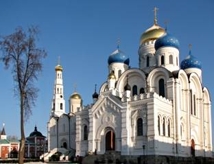 В Одесском Кафедральном Соборе освятили большой колокол