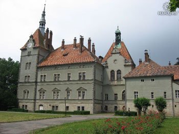 Колишній мисливський замок графів Шенборнів на Закарпатті.