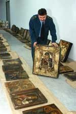 Із монастиря на Тячівщині поцупили 20 старовинних ікон