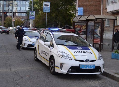Преступник сбил полицейского в Закарпатье