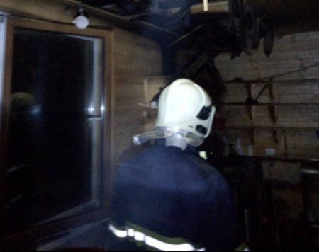В Закарпатье спасатели не смогли уберечь дом от пожара
