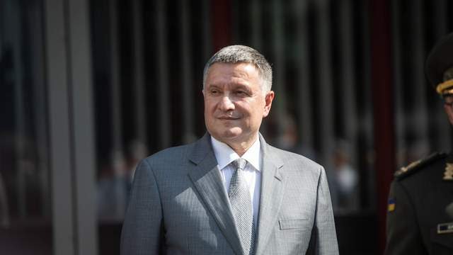  Будет зарабатывать на орешках: Экс-министр МВД Аваков "завел" бизнес в Закарпатье 
