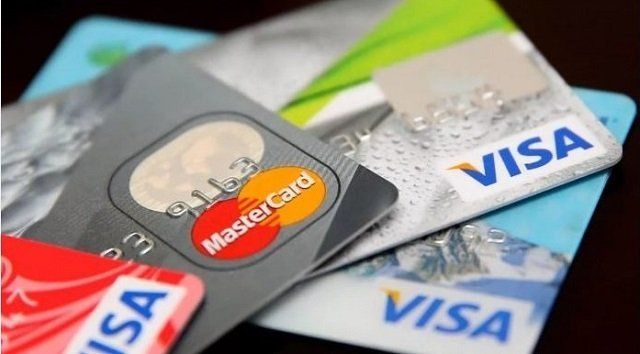  Нардепи планують вирішити проблему з лімітом переказів за платіжними картками