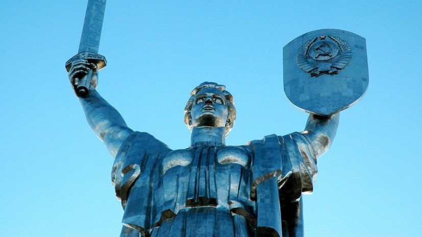 Величественному памятнику Родине-Матери в Киеве скоро исполнится 40 лет! 