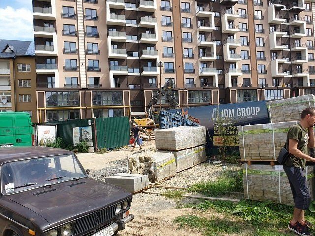 Андріїв и новостройки в Ужгороде: Кому идут деньги за преступные разрешения на строительство в Боздоше?