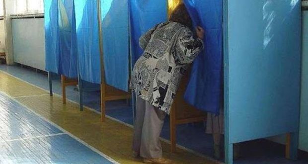 В Закарпатье полиция расследует полторы сотни нарушений на выборах 25 октября