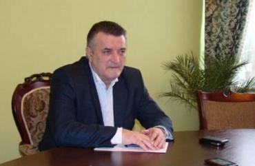 Криза у «більшості» обласної ради пов‘язана не з дерибаном обласного бюджету, - заявив Віктор Русин.
