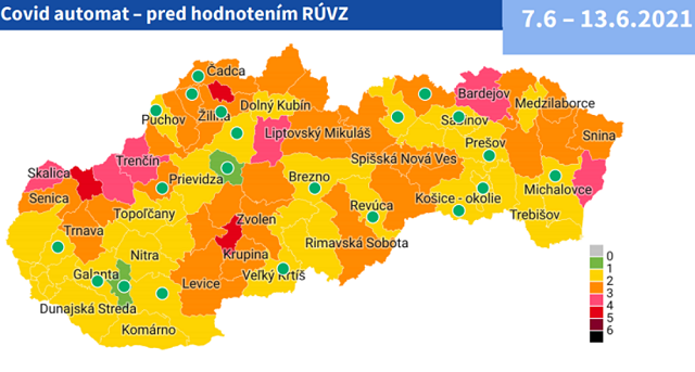 На мапі Словаччини з'явились перші два зелених окреси, правила пом'якшуються.
