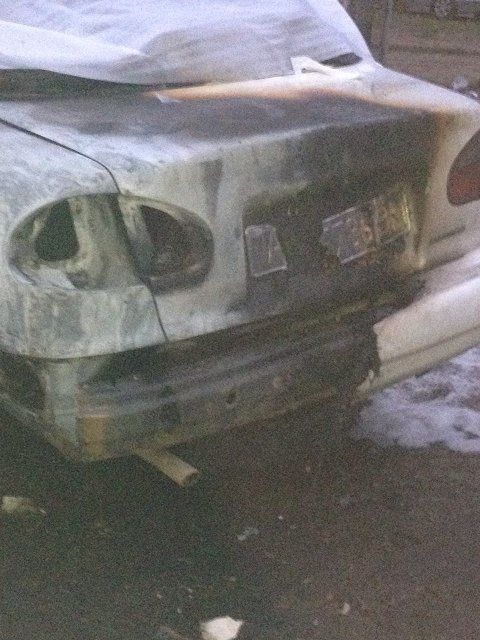 Ночью в Ужгороде на Грушевского сгорело два авто
