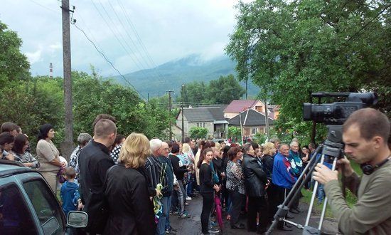 В Закарпатье проводят в последний путь бойца АТО Ивана Бабича