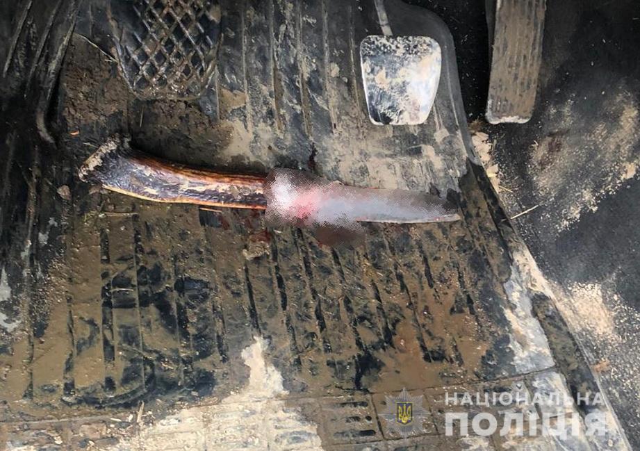 Зверское убийство в Закарпатье: Автомобиль заляпан кровью, труп найден