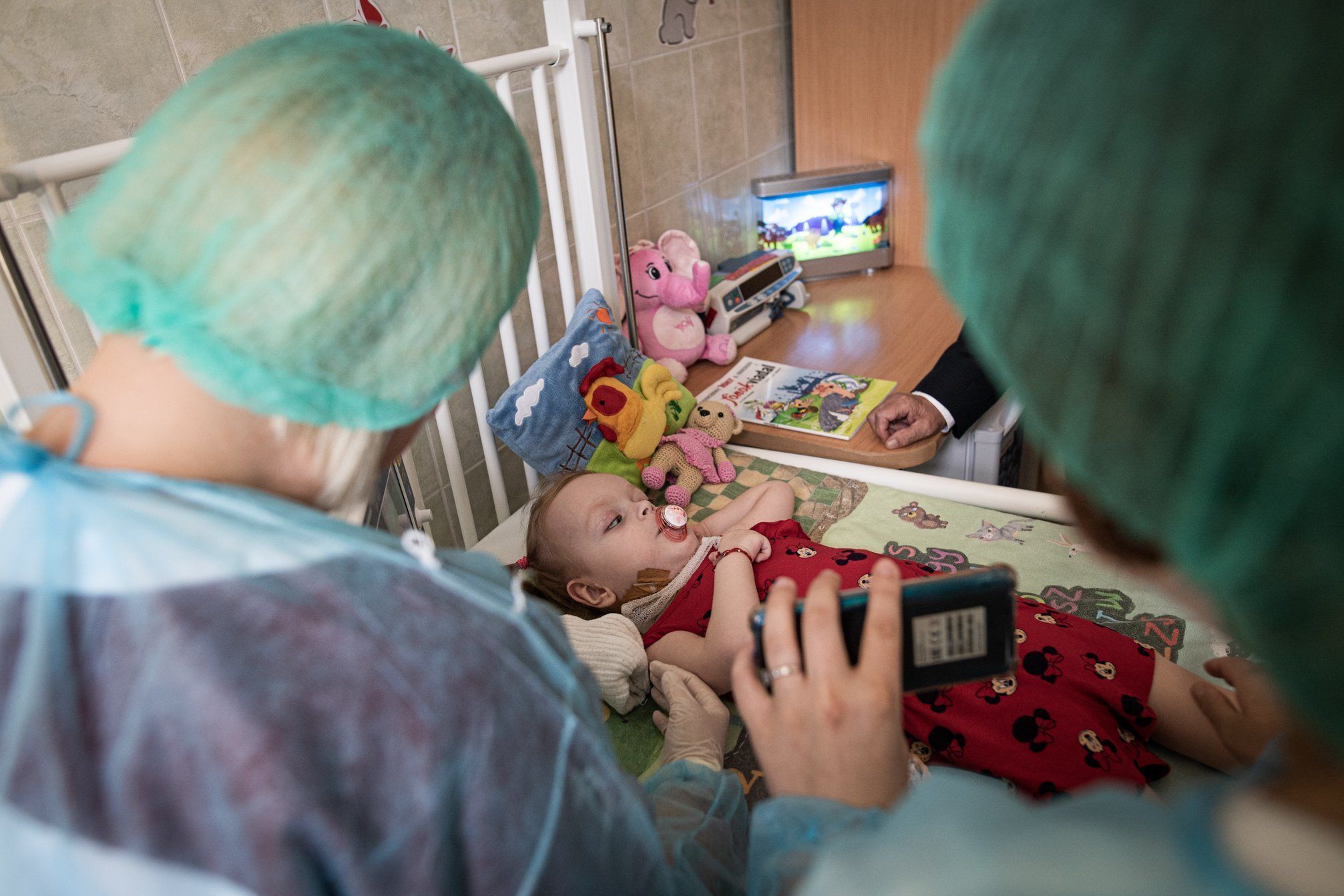 Малышке из Закарпатья оплатили лечение стоимостью 700 миллионов форинтов 