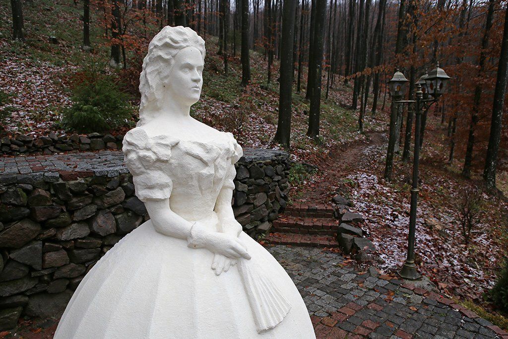 Пам’ятник дружині австрійського цісаря відкрили на Закарпатті