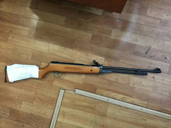 Закарпатська поліція вилучила у краянина незареєстровану зброю