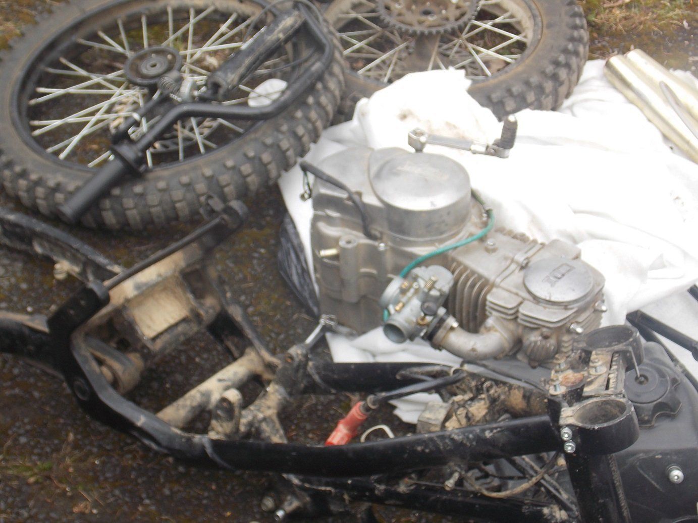 Закарпаття. Контрабандний мотоцикл виявили прикордонники у "мікрику" на на кордоні зі Словаччиною