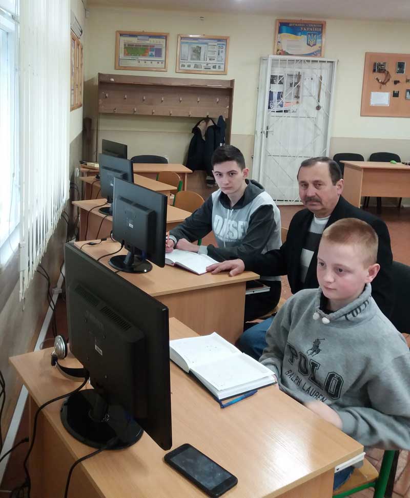 У Всеукраїнській олімпіаді з інформатики змагатимуться одразу 10 закарпатських школярів
