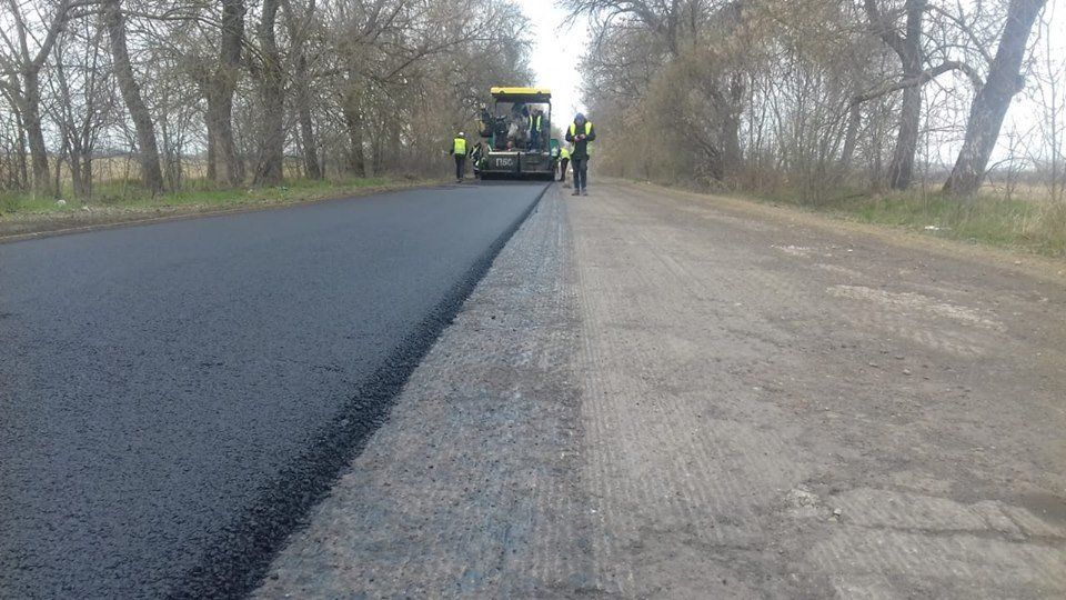 Капремонт дороги на Закарпатті відновила дорожня фірма «ПБС» з Буковеля