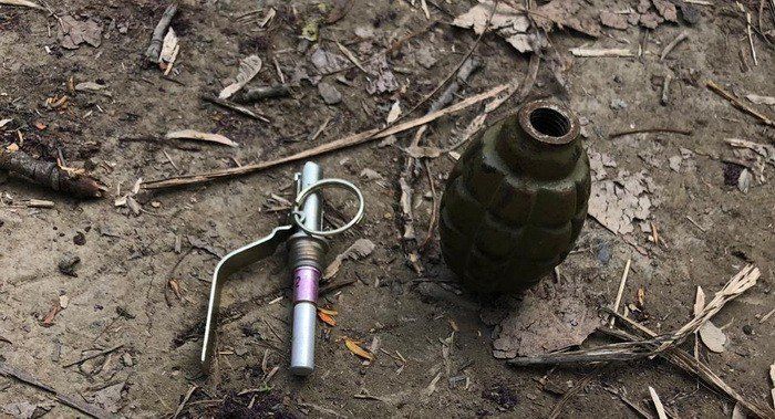 У мешканця Ужгорода СБУ знайшла гранату до РПГ-26 та гранату Ф-1