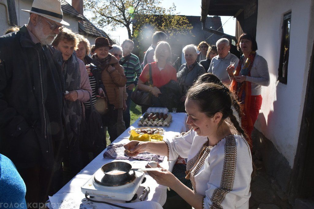 Стародавню пасхальну традицію продемонстрували на Берегівщині