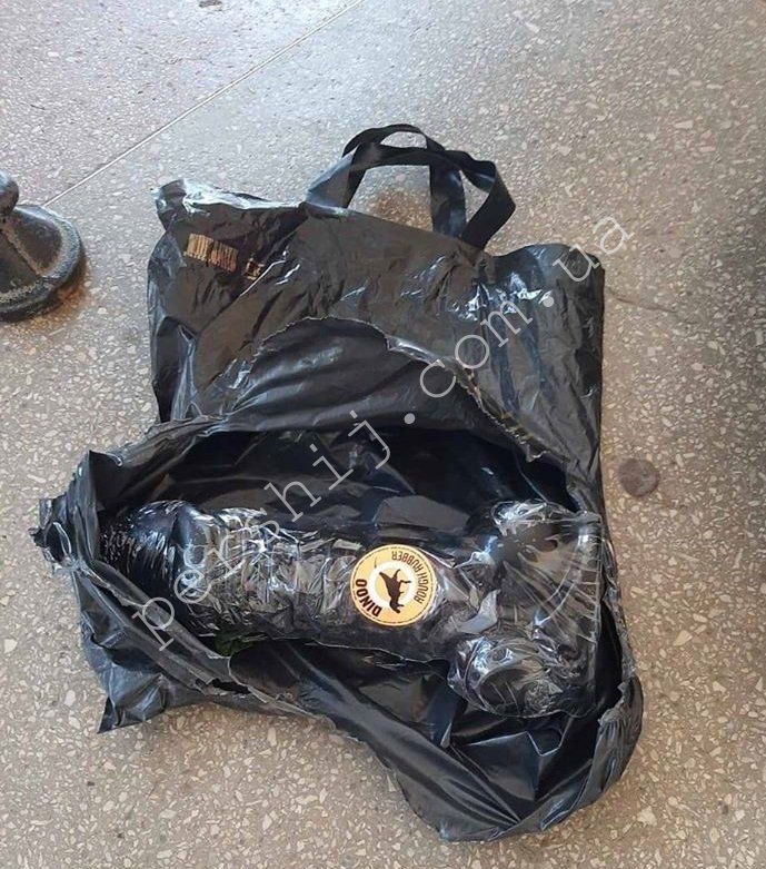 Ужгород. Замість страшенної "бомби" знайшли рюкзак із особистими речами