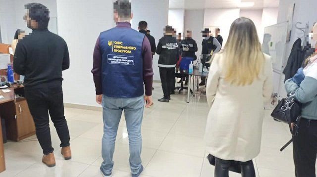  Нацполиция с ФБР взяли банду украинских аферистов - кинули иностранцев на миллионы 