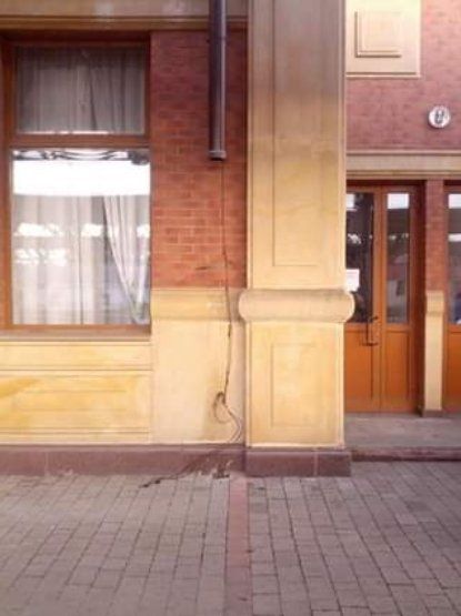 Куди "зникли" водостічні труби з головної будівлі залізничної станції "Ужгород