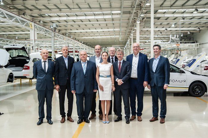Делегація Сенату Чехії відвідала завод «Єврокар» у столиці Закарпаття