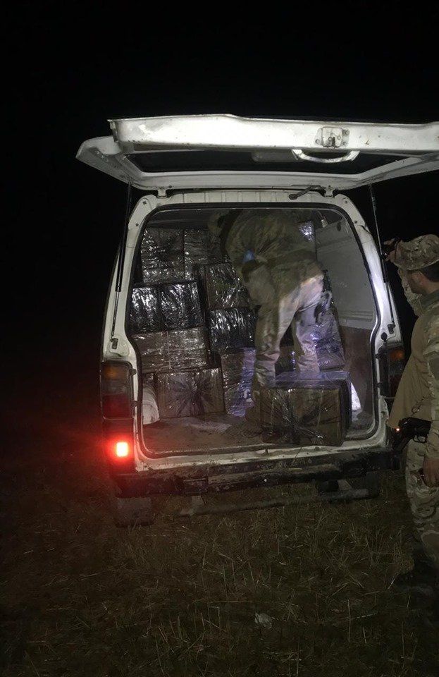 Вночі "зелені кашкети" Закарпаття зі стріляниною переслідували два автомобілі контрабандистів біля кордону