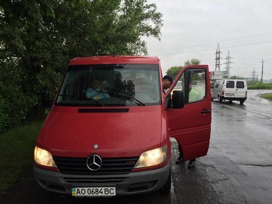 Борьба с нелегальными перевозчиками в Закарпатье продолжается