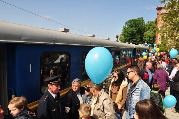 В Ужгороде запустили детскую узкоколейную железную дорогу