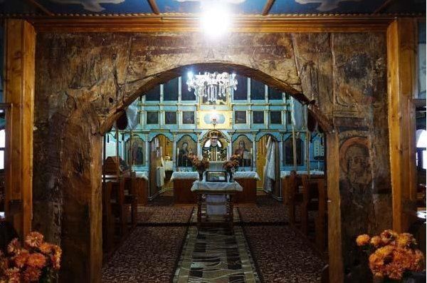 На Закарпатті свято оберігають унікальний дерев’яний храм, зроблений без єдиного цвяха