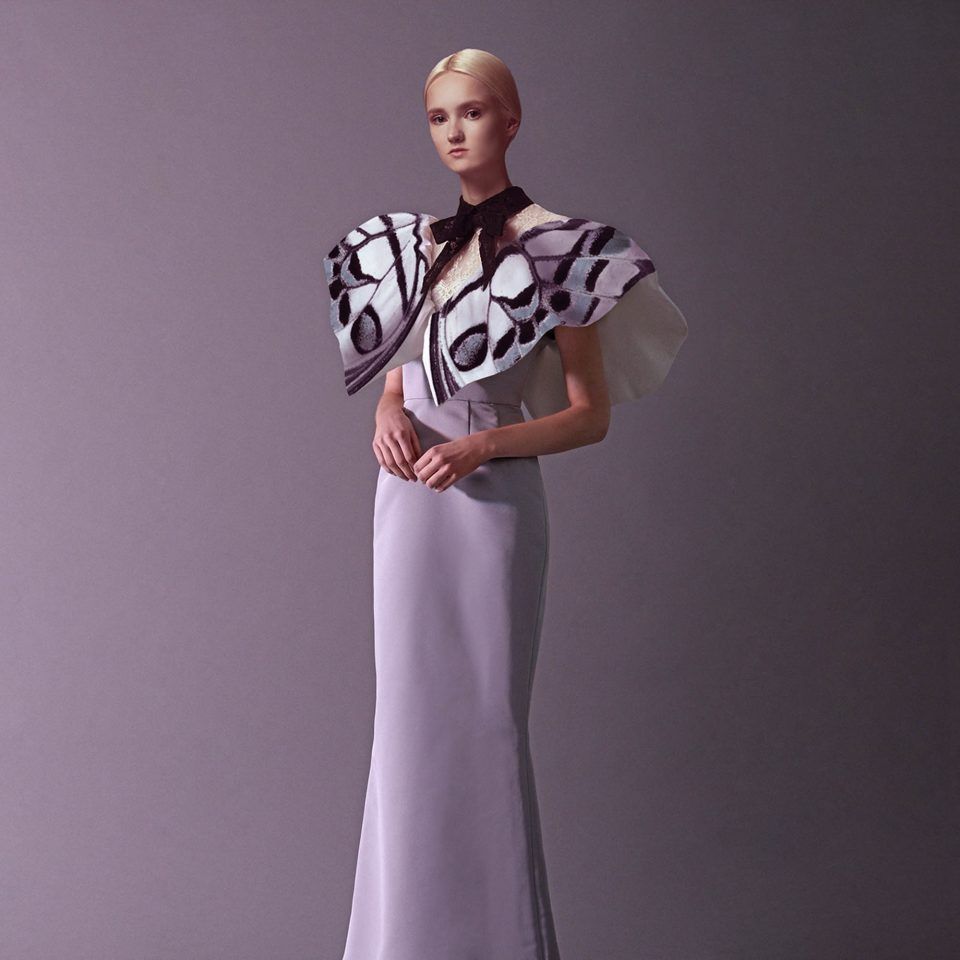 Дизайнер одягу із Ужгорода Маріан Годованець створює одяг незвичний, епатажний, авангардний