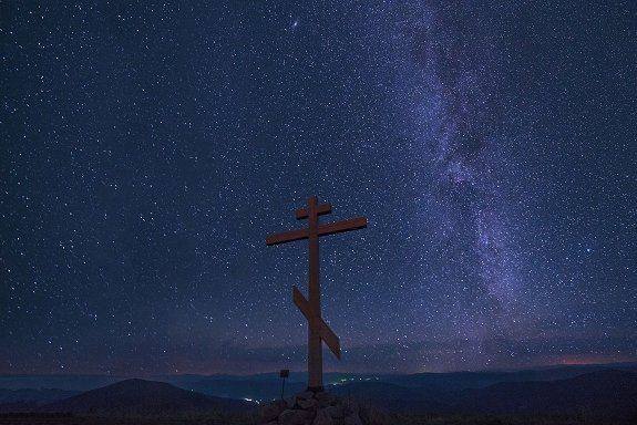Звездное небо над полониной Руна в Закарпатье