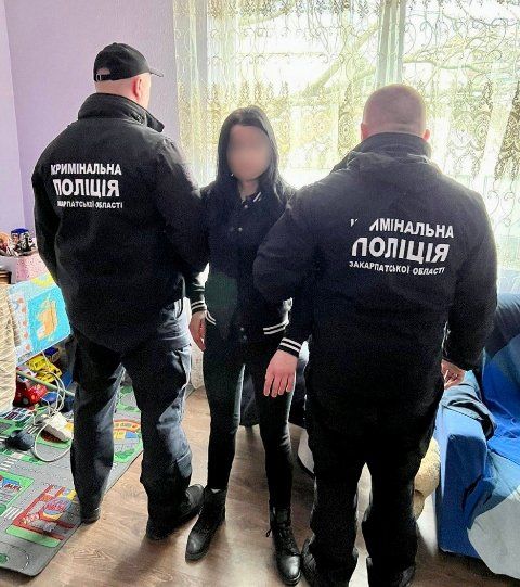 В Закарпатье горе-мамашу с сожителем повязали за наркоторговлю 