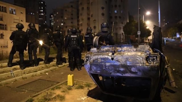 Погромы и хаос: 3 день протестов во Франции, задержано больше 600 человек