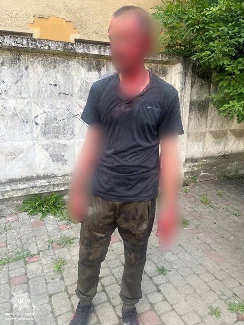 Мордобой в Ужгороде: один из участников вооружен пистолетом