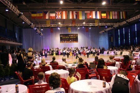 23-24 апреля жителей и гостей Ужгорода ждет увлекательное танцевальное шоу