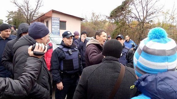 Пересечники заблокировали КПП "Ужгород"