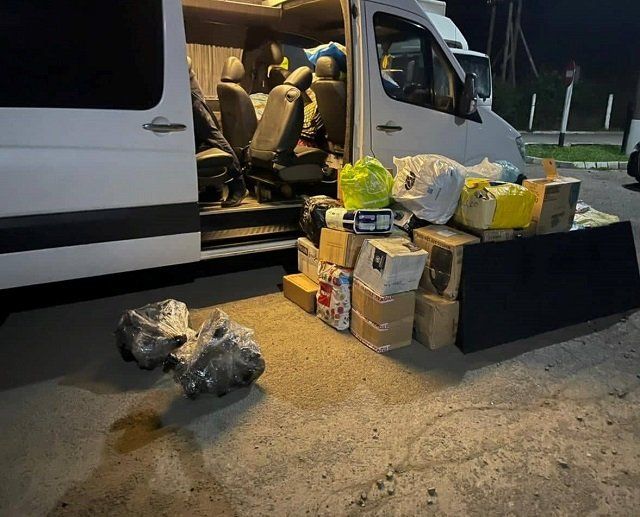В Закарпатье тайник с контрабандными автозапчастями оставил украинца без микроавтобуса