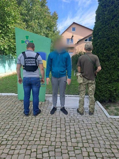 За уикенд через Закарпатье в ЕС не попали почти 40 военнообязанных 