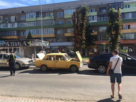 Тройное ДТП на светофоре в Ужгороде