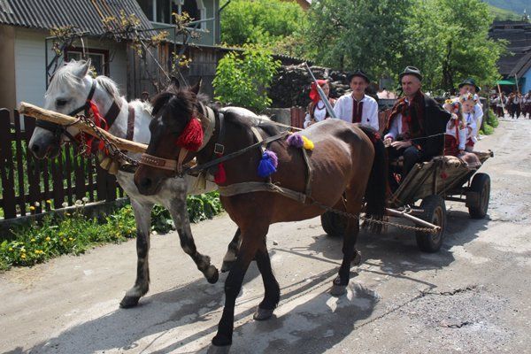 Гуцульский фестиваль "Берлибашский бануш" на Закарпатье