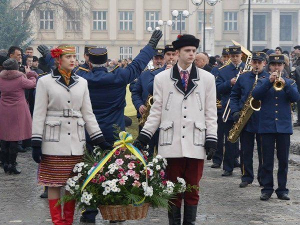 В Ужгороде проходят торжества к Дню Соборности Украины