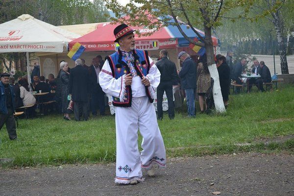Дни добрососедства Украины и Румынии отпраздновалт в Нижней Апше