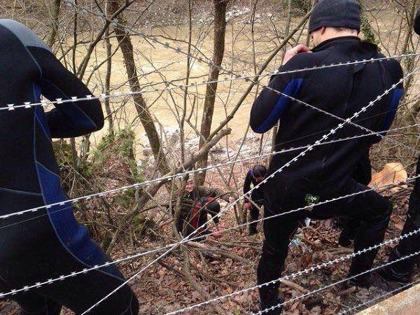 Закарпатские пограничники поймали 14 контрабандистов в гидрокостюмах